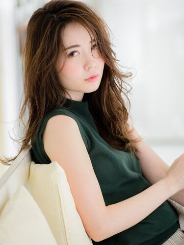 大人カジュアルなラフレイヤー