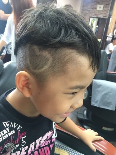 カット　ライン