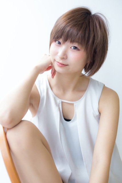 丸顔さんを小顔にみせるショート☆|Fringe Hair Salon