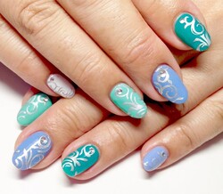 ジェルネイル　カラフル