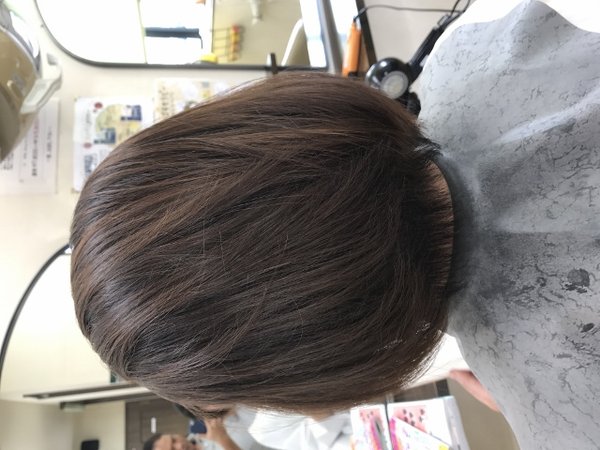 ステップ・ローアングルボブ|シャン美容室