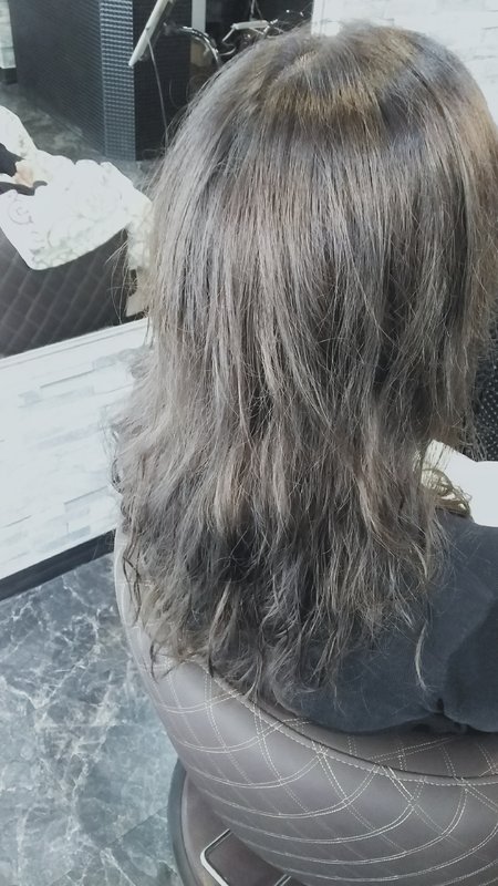 ブリーチしないワンメイクハイ透明感アッシュ☆|美髪屋