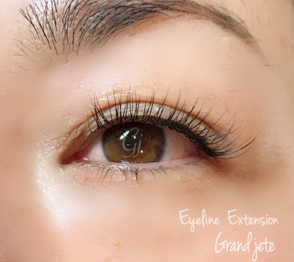 more eye lash|Grand jete