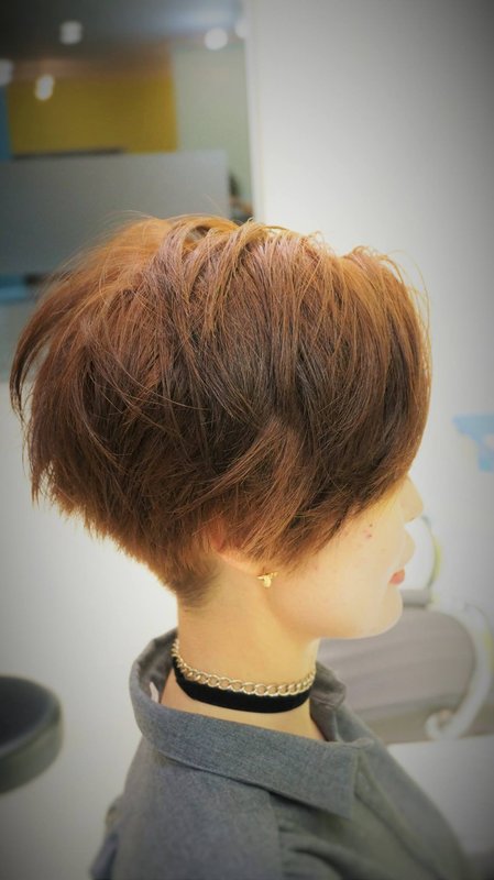 ショートアシンメトリー+アッシュカラー|RULeR Hair Dressing