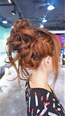 編み込みポニーテール