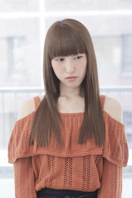 イルミナカラーのクラシカルストレート|LaＬaｒＯomo