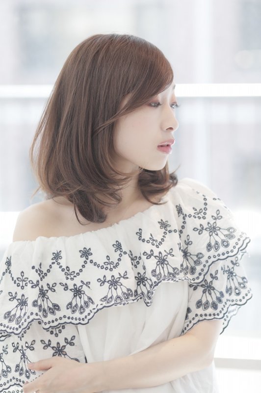 大人かわいい☆伸ばしかけボブ|LaＬaｒＯomo