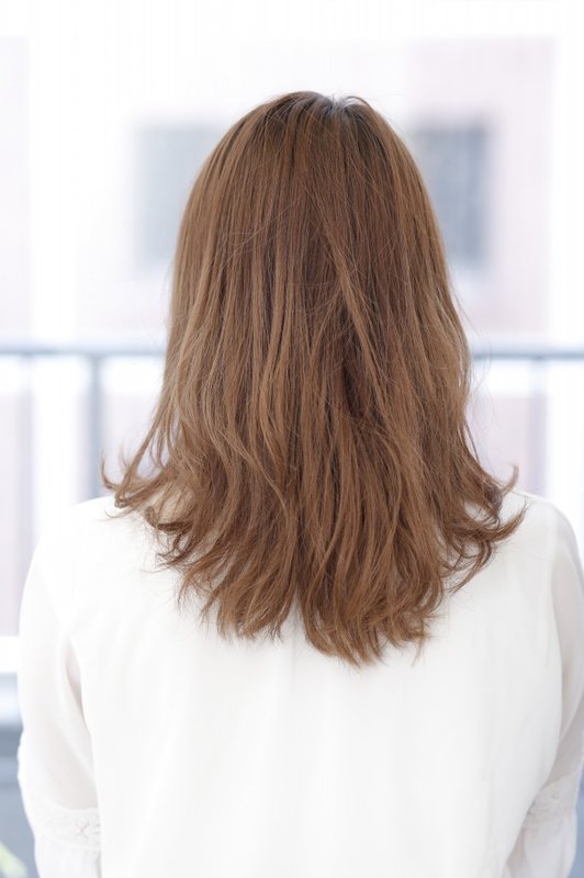 イルミナカラーのヌードで作るナチュラル艶くびれミデ|LaＬaｒＯomo