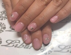 ≪他店オフ無料≫初回ワンカラー★定額ネイル|Nailsalon Libur【ネイルサロン リブール】