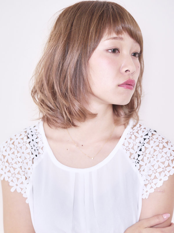 かわいいアッシュカラー×ふんわりラフカール×フェザ|Appias　海老名店