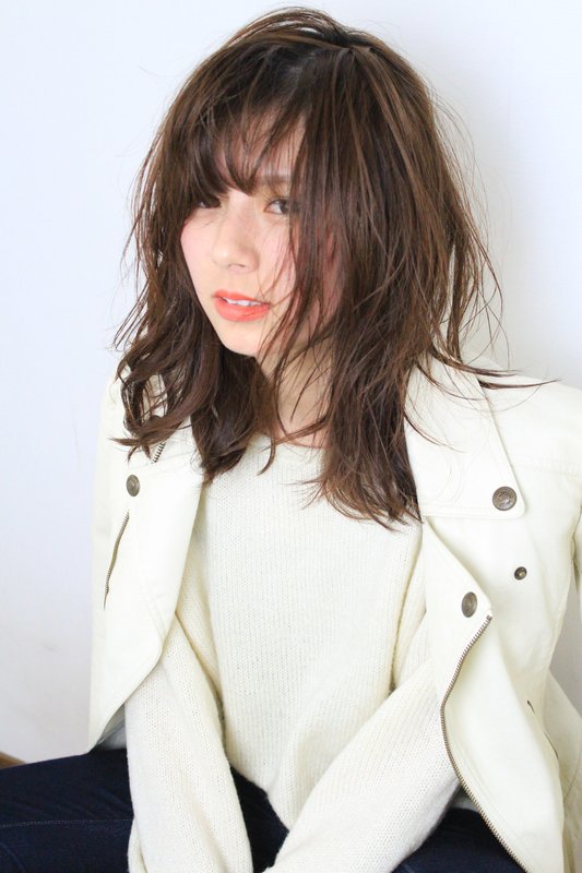 クールなぬけ感|Hair studio LOVIE