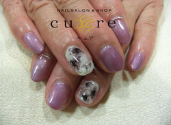 ワンカラーでシンプルに!ポイントはタイダイ