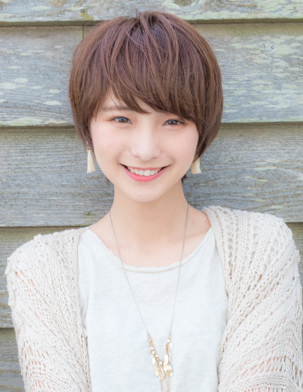 大人やわらかショートレイヤー|Fringe Hair Salon