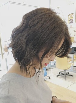 外ハネサマーボブ