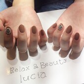 ブラウンワンカラー|Lucia