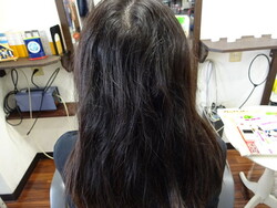 くせ毛でお悩みなら、是非当店自慢のウォーターストレートを体験してみてください|Hair  Salon  Be-Stone