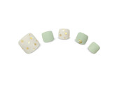 ナチュラルドットネイル|Nolaslien