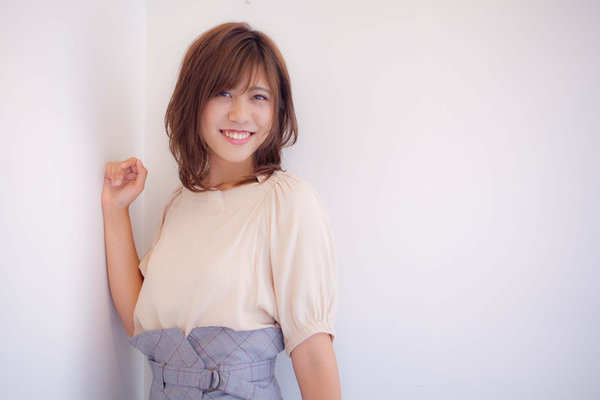 レイヤーカットで作るくびれヘア|Raffine三宮