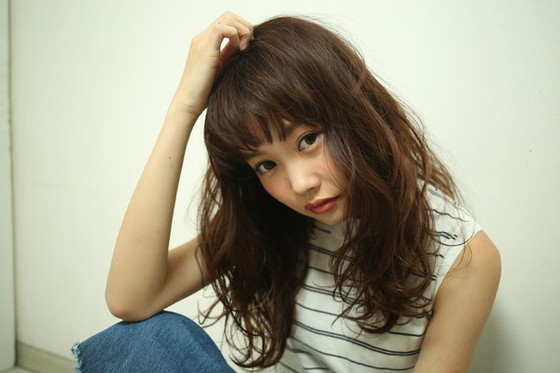 ナチュラルレイヤー Moma Savoy モマサヴォイ 長野県 飯田 の髪型 ヘアスタイルカタログ ビューティーパーク
