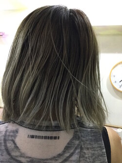 バレイヤージュ グレーアッシュ 外国人色♪