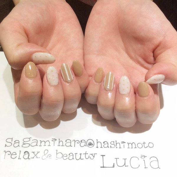 カフェオレストライプネイル♪|Lucia