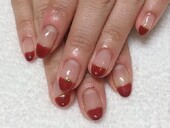 バーガンディでストレートフレンチ|minpiy