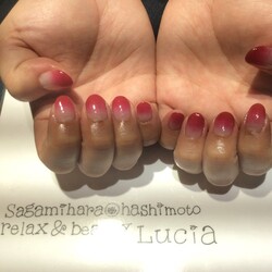 赤グラデーションネイル|Lucia