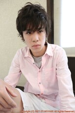 砂糖顔に似合うゆるふわメンズパーマ|セントジョージ香里園店　MEN'S HAIR