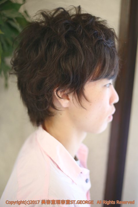 砂糖顔に似合うゆるふわメンズパーマ|セントジョージ香里園店　MEN&#039;S HAIR