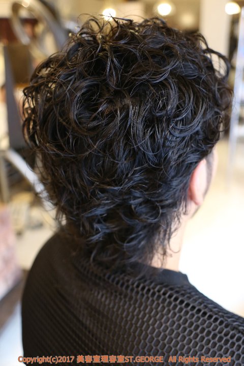 ワイルド系メンズパーマスタイル×ツーブロック|セントジョージ香里園店　MEN'S HAIR
