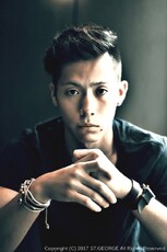 七三分け×ツーブロックでクールにキメよう！|セントジョージ香里園店　MEN'S HAIR