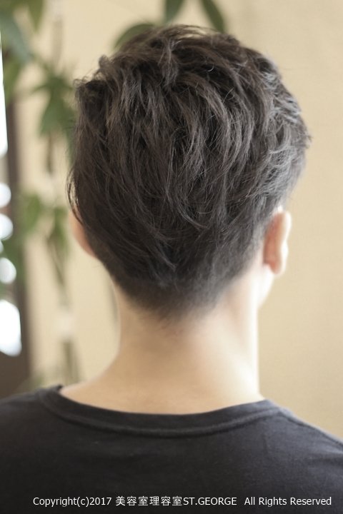 七三分け×ツーブロックでクールにキメよう！|セントジョージ香里園店　MEN'S HAIR