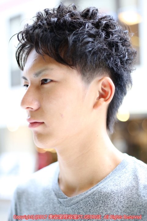 無造作ピンパーマでラフでやんちゃな髪型に！|セントジョージ香里園店　MEN'S HAIR