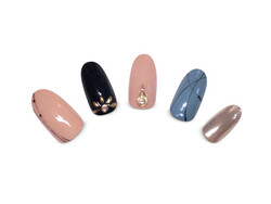 秋冬個性派ネイル