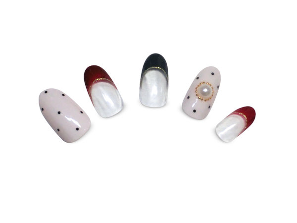 大人可愛いドットネイル|Nolaslien