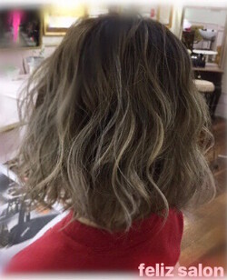 Mixハイライトミディアムボブfelizグレージュ