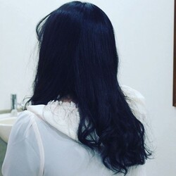 ロング巻き髪スタイル|Aria