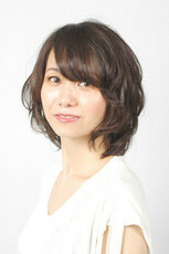 ミディアムのナチュラルパーマ|kenie