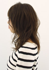 ふんわりくびれのウルフヘア |Raffine三宮