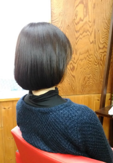 艶髪ミディアムボブ Kenie ケニー 富山県 富山 の髪型 ヘアスタイルカタログ ビューティーパーク