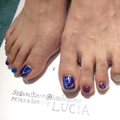 ネイビーでニュアンスネイル|Lucia