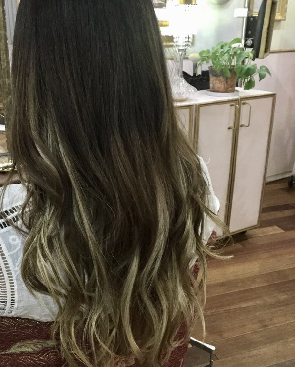 エクステンションでバレイヤージュカラー 栄フェリス|feliz