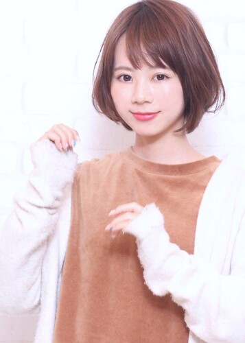 フェミニンボブ