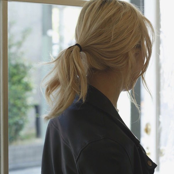 ブリーチのハイトーンカラー|ade atelier（アデ アトリエ）梅ヶ丘