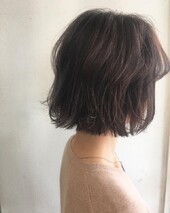切りっぱなしボブ×イルミナカラー|ade atelier（アデ アトリエ）梅ヶ丘