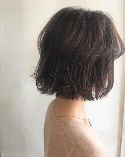切りっぱなしボブ×イルミナカラー|ade atelier（アデ アトリエ）梅ヶ丘