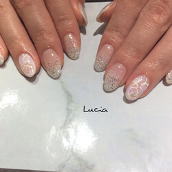 ラメグラデカメリアネイル♪♪|Lucia