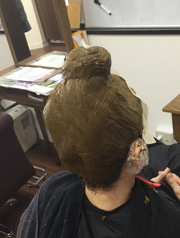 ローソニアアルバを熟成させる天然100%熟成ヘナ|愛媛・西条美容室～想～