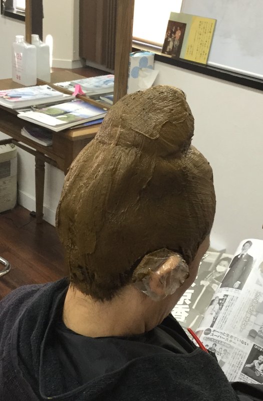 ローソニアアルバを熟成させる天然100%熟成ヘナ|愛媛・西条美容室～想～