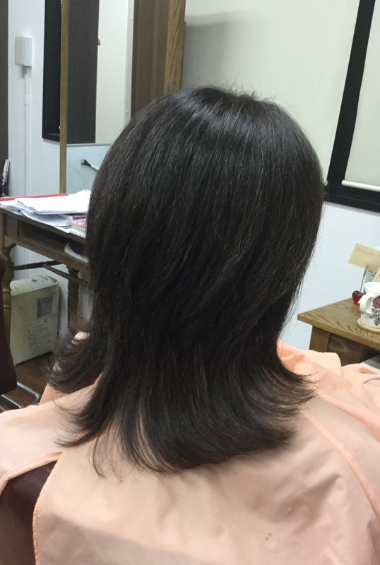 くせ毛多毛の悩みにすきハサミを使わないカット|愛媛・西条美容室～想～